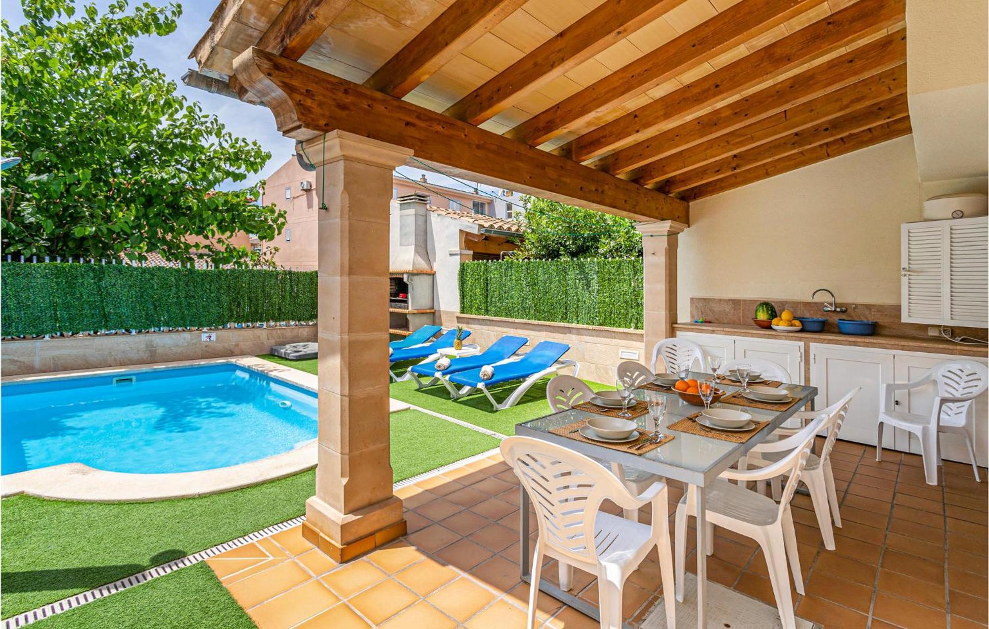 4 Bedroom Beautiful Home In Alcudia Port de Alcudia  Exterior photo